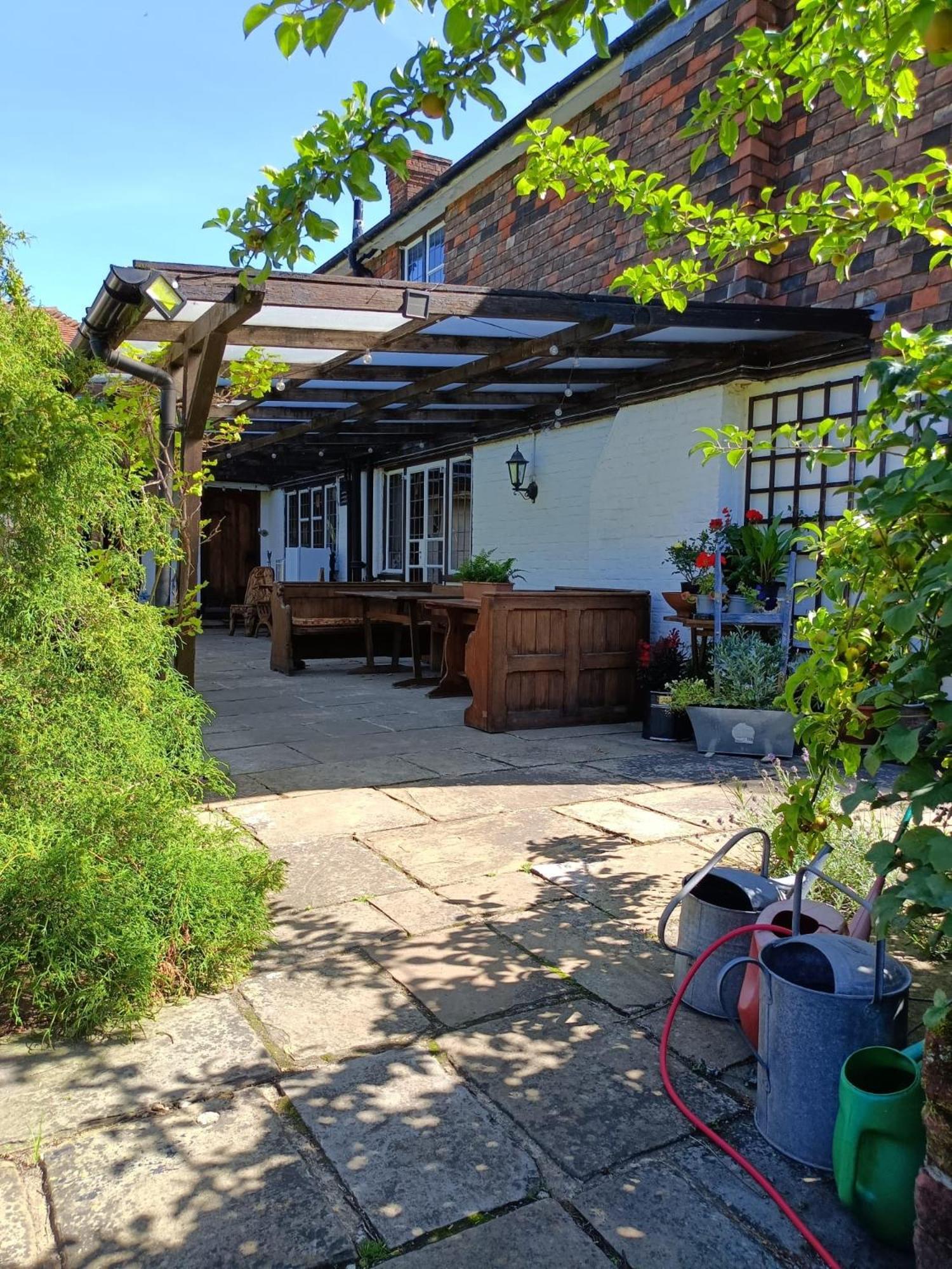 Iffin Farmhouse Canterbury Exterior photo